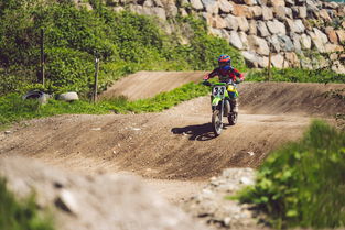 mk体育入口-全国青少年登山赛贵州赛段精彩刺激，青年登山活动